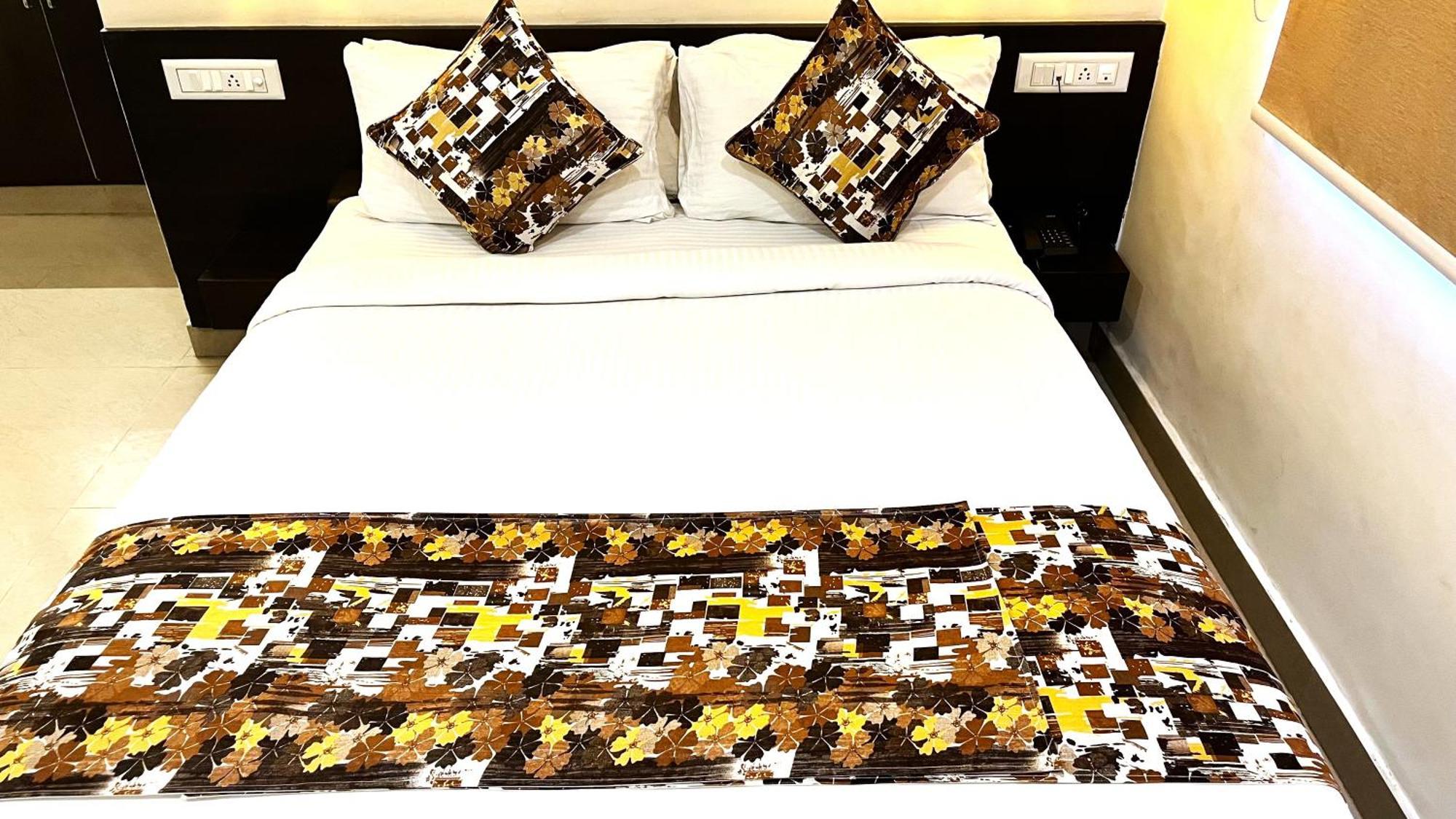 Athasri Hotel Hsr Layout Bangalore Exterior photo